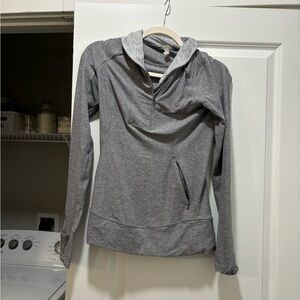 Size 4 Lululemon Grey pullover! So comfortable